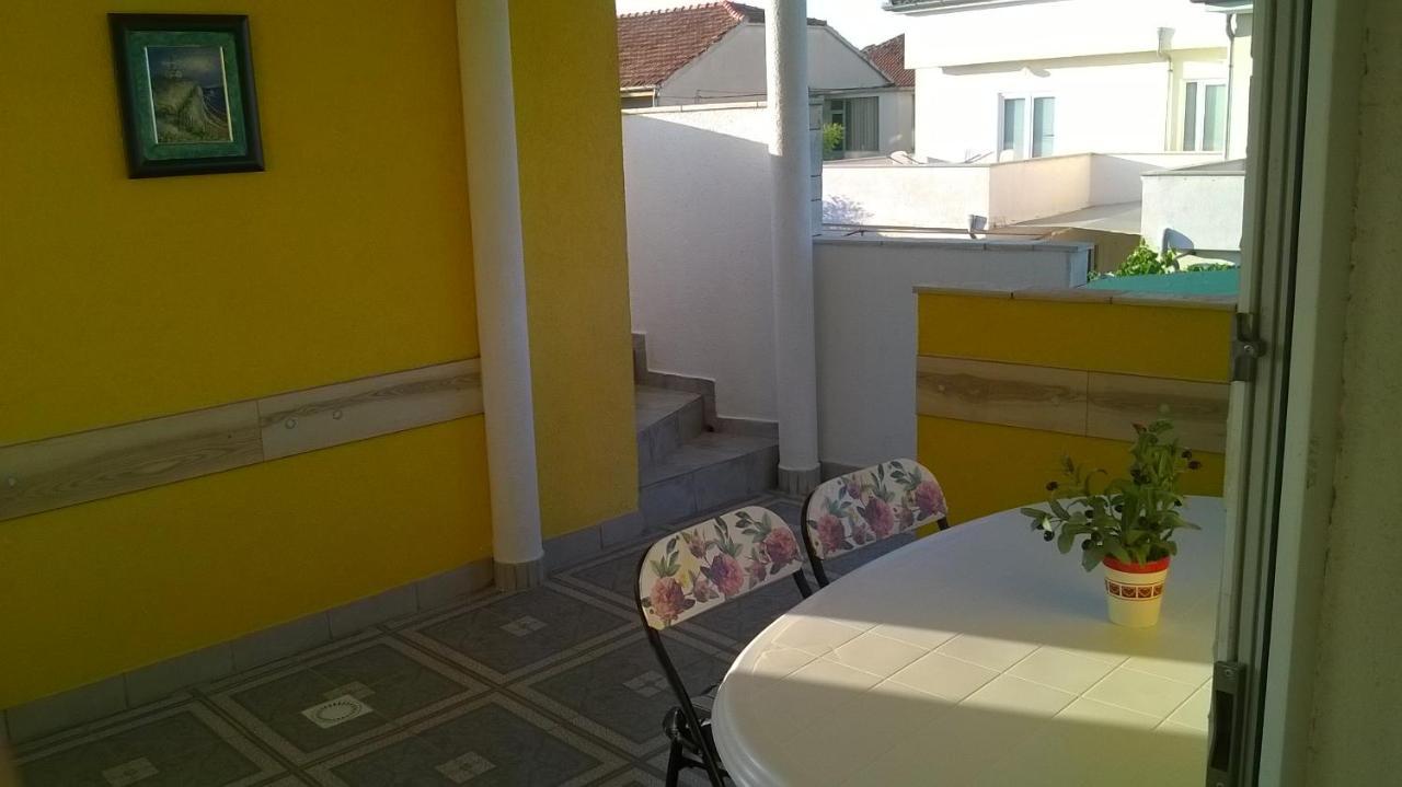 Apartmani Jakovljevic Murter Zewnętrze zdjęcie