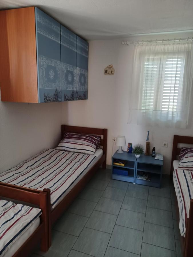 Apartmani Jakovljevic Murter Zewnętrze zdjęcie