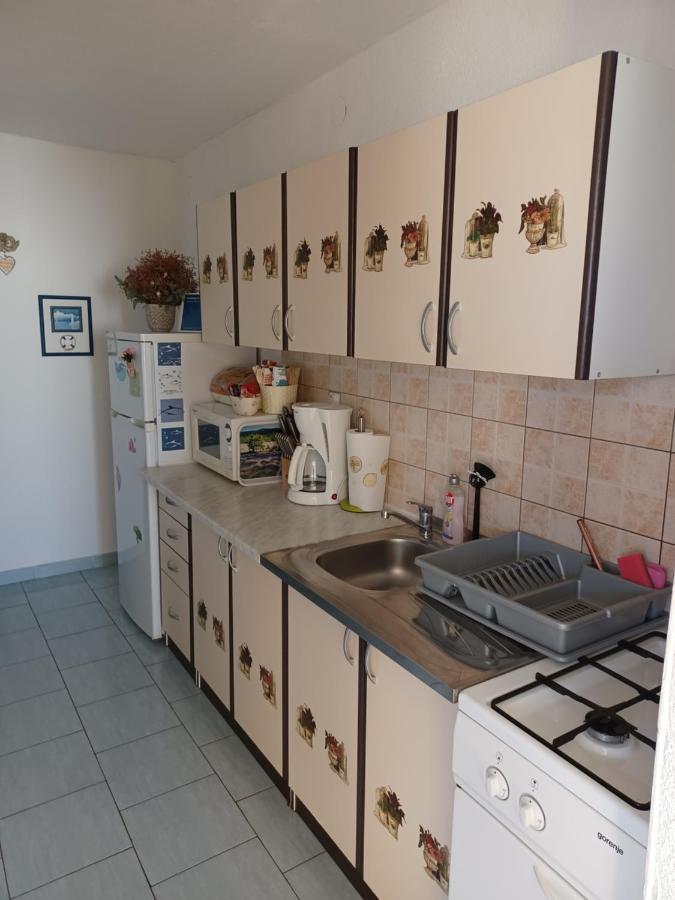 Apartmani Jakovljevic Murter Zewnętrze zdjęcie