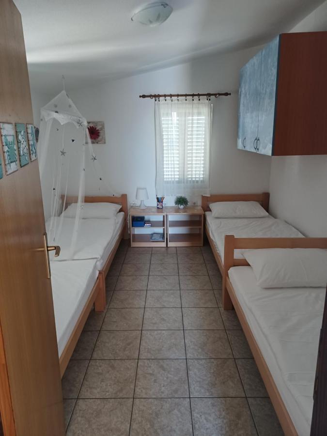 Apartmani Jakovljevic Murter Zewnętrze zdjęcie