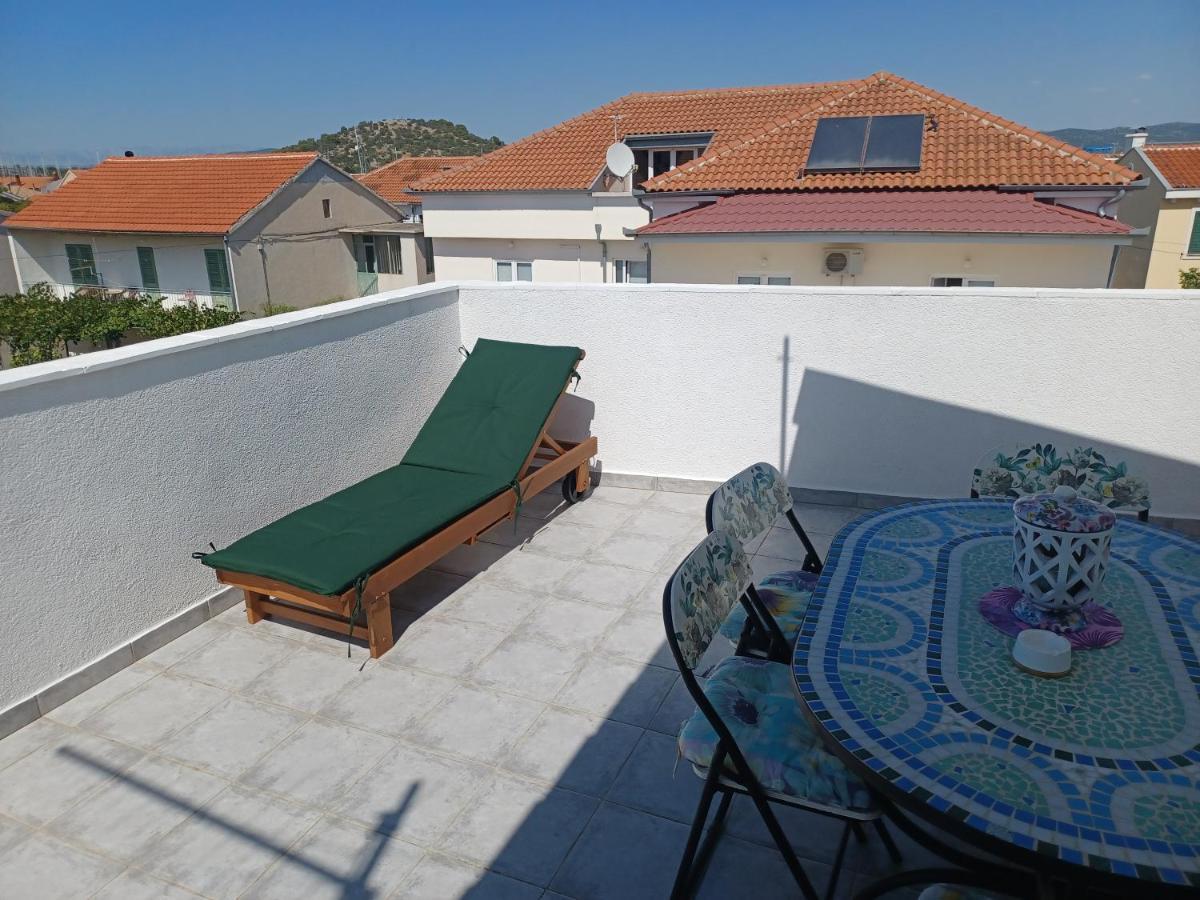 Apartmani Jakovljevic Murter Zewnętrze zdjęcie