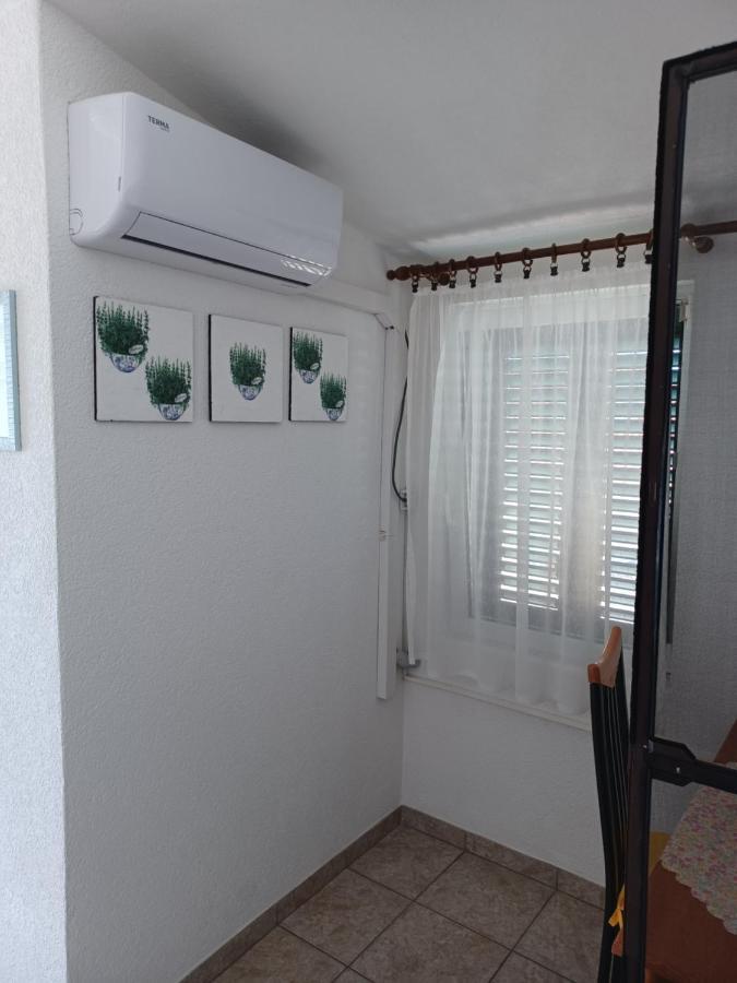 Apartmani Jakovljevic Murter Zewnętrze zdjęcie